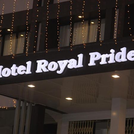 Hotel Royal Pride Ahmedabad Exteriör bild