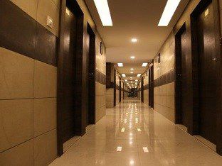 Hotel Royal Pride Ahmedabad Exteriör bild